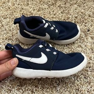 Nike Kids Roshes